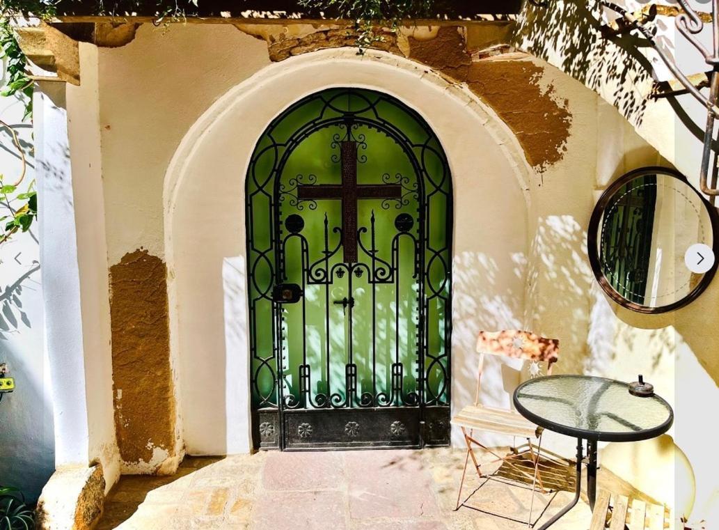 Oliva Courtyard Guesthouse Buitenkant foto